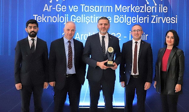 Teknopark İstanbul 3'ncü kez en iyi teknoloji geliştirme bölgesi