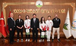 Şampiyon sporculardan Başkan Aydın'a ziyaret